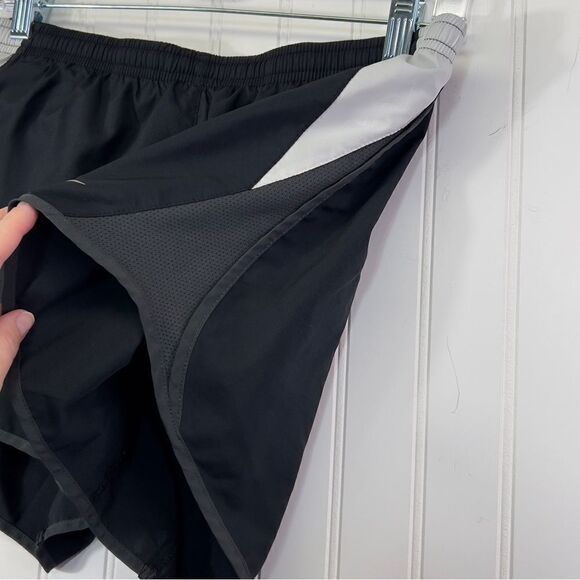 Nike Dri Fit Running Black And Pink Shorts Size Adult medium M - Picture 2 of 15